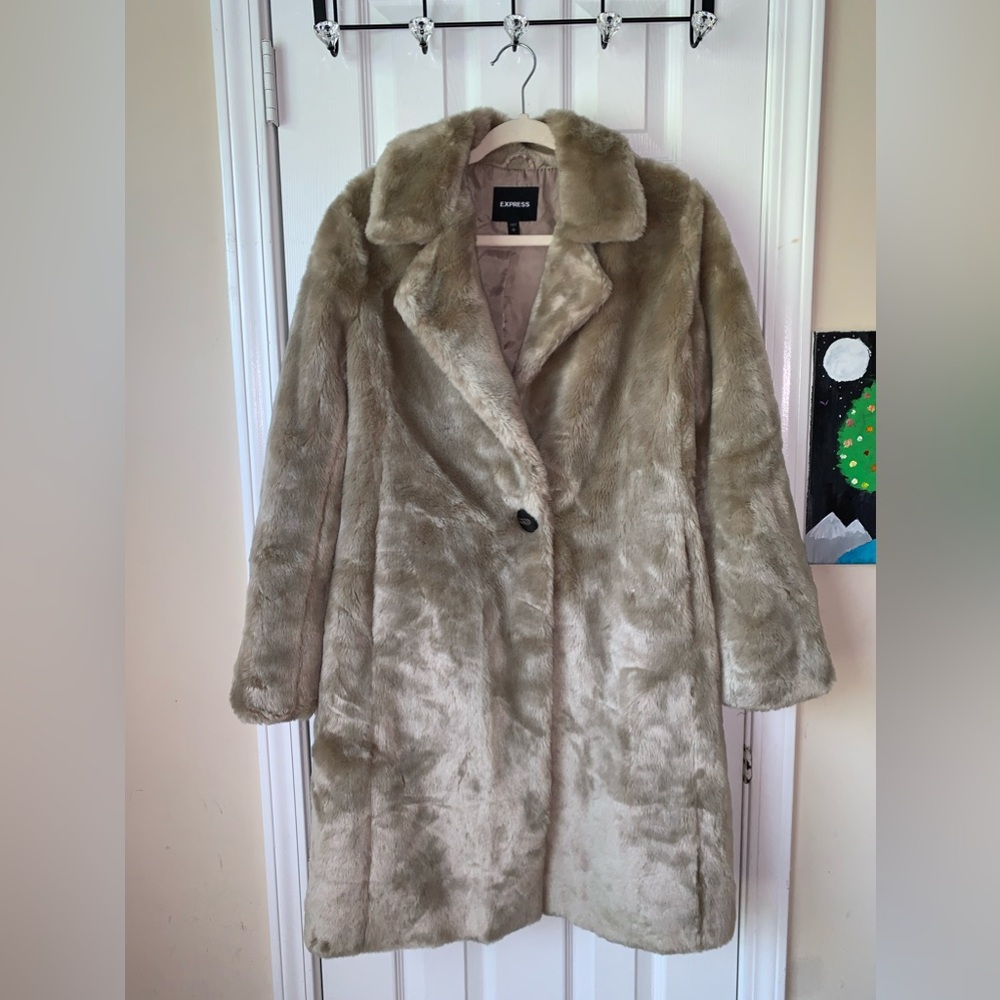 NWOT EXPRESS Mid-length Fur Coat